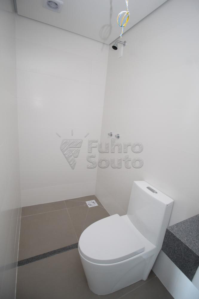 BANHEIRO Alugar Apartamento / Padrão em Pelotas R$ 2.800,00 - Foto 27