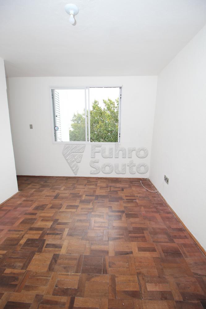 SALA Alugar Apartamento / Padrão em Pelotas R$ 850,00 - Foto 2