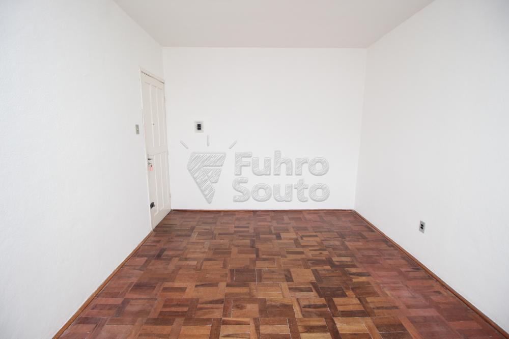 SALA Alugar Apartamento / Padrão em Pelotas R$ 850,00 - Foto 3