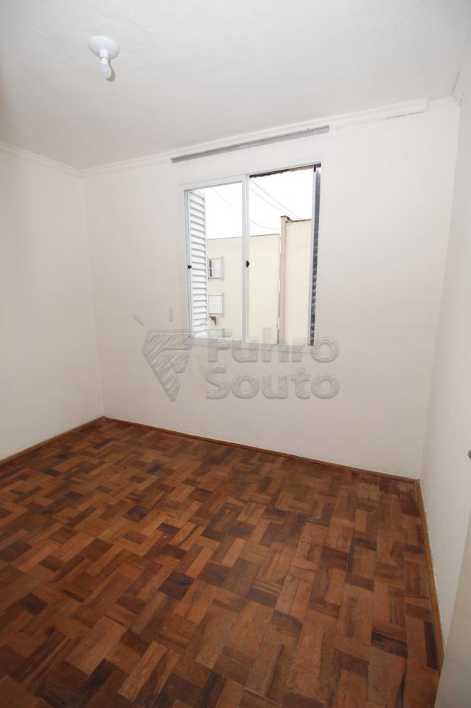DORMITORIO 3 Alugar Apartamento / Padrão em Pelotas R$ 850,00 - Foto 16