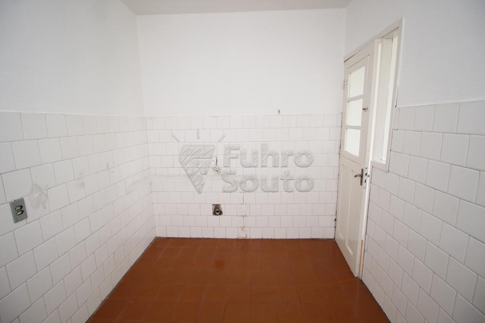 COZINHA Alugar Apartamento / Padrão em Pelotas R$ 850,00 - Foto 20