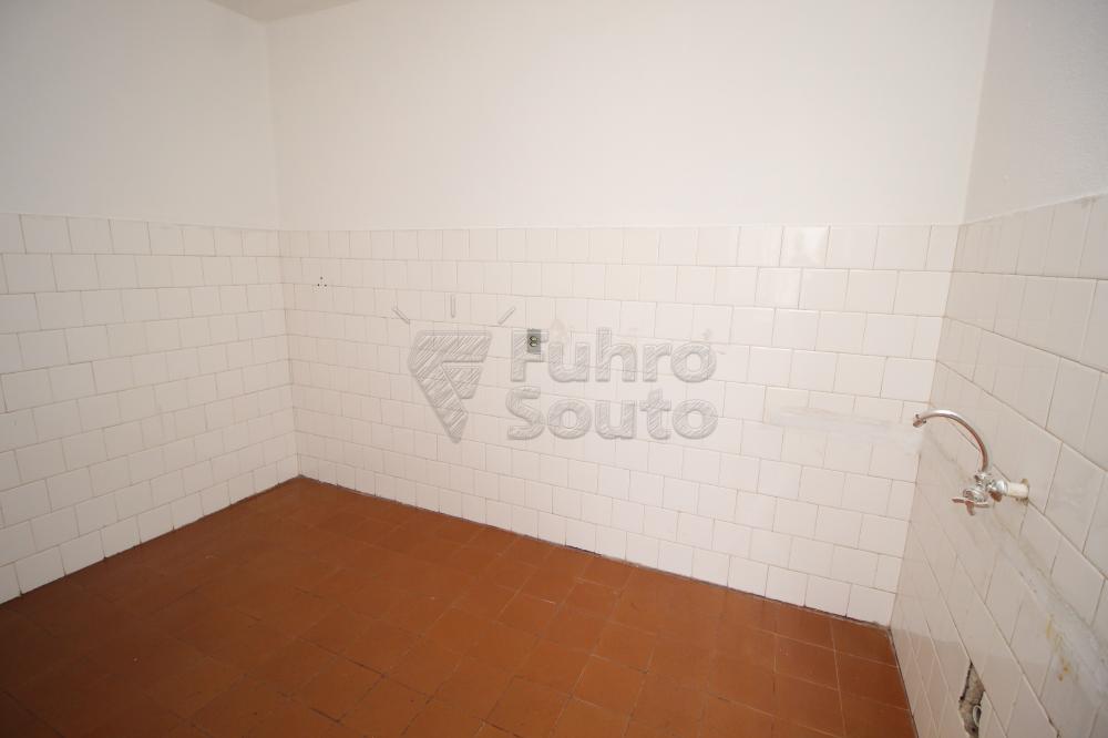 COZINHA Alugar Apartamento / Padrão em Pelotas R$ 850,00 - Foto 22