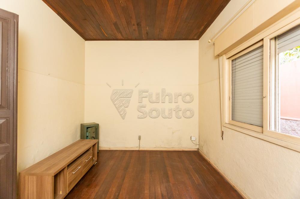 Comprar Casa / Padrão em Pelotas R$ 800.000,00 - Foto 32