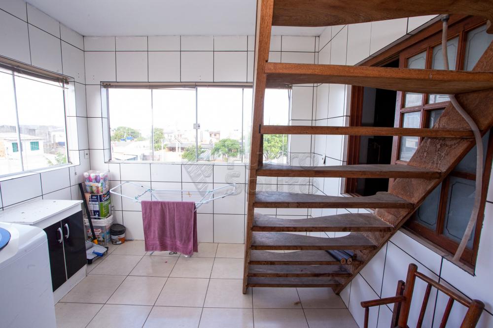 Comprar Casa / Padrão em Pelotas R$ 600.000,00 - Foto 14