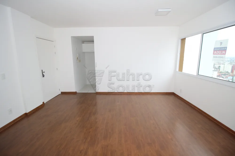 SALA Alugar Apartamento / Padrão em Pelotas R$ 2.400,00 - Foto 4