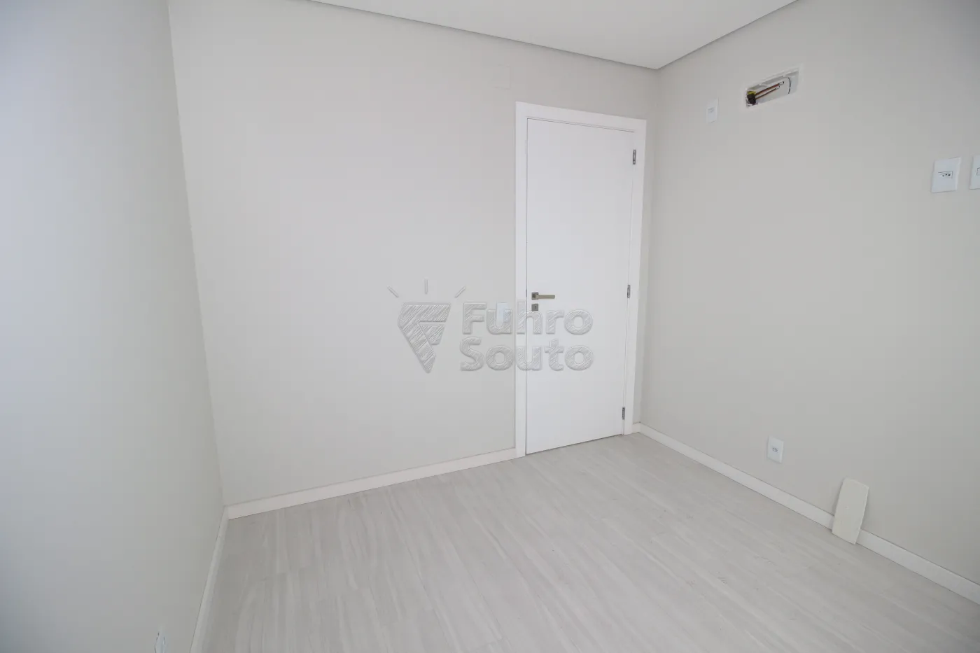 Alugar Apartamento / Padrão em Pelotas R$ 2.900,00 - Foto 26