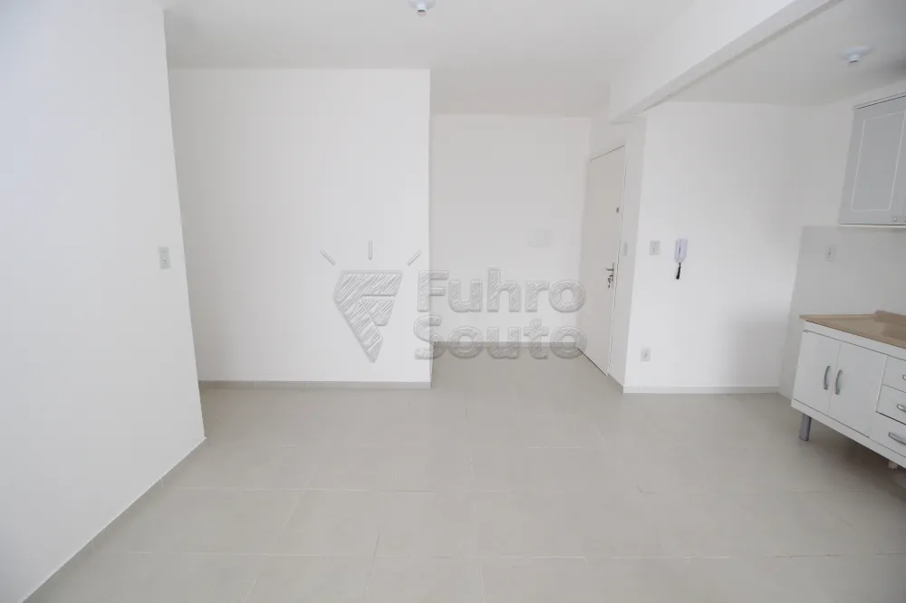 SALA Alugar Apartamento / Padrão em Pelotas R$ 800,00 - Foto 5