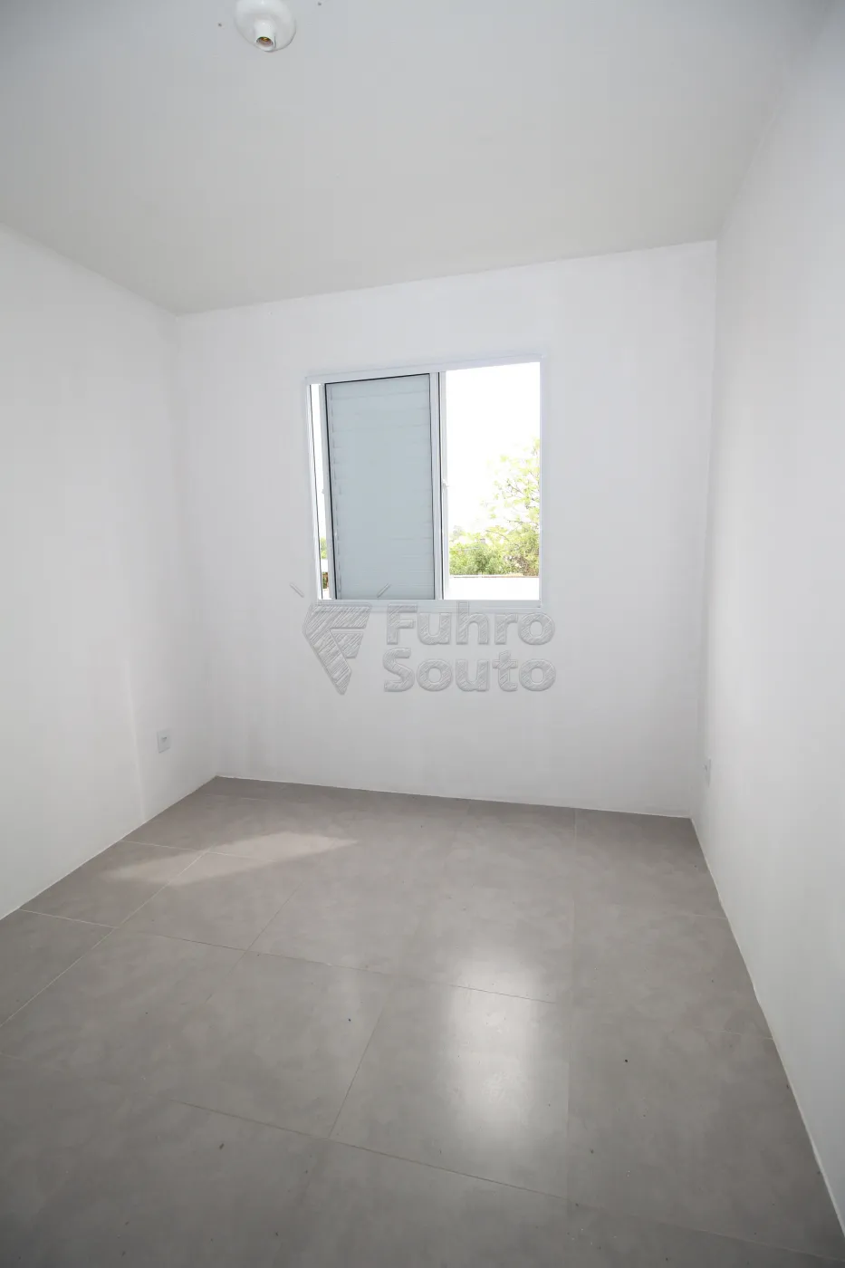 DORMITORIO Alugar Apartamento / Padrão em Pelotas R$ 600,00 - Foto 10