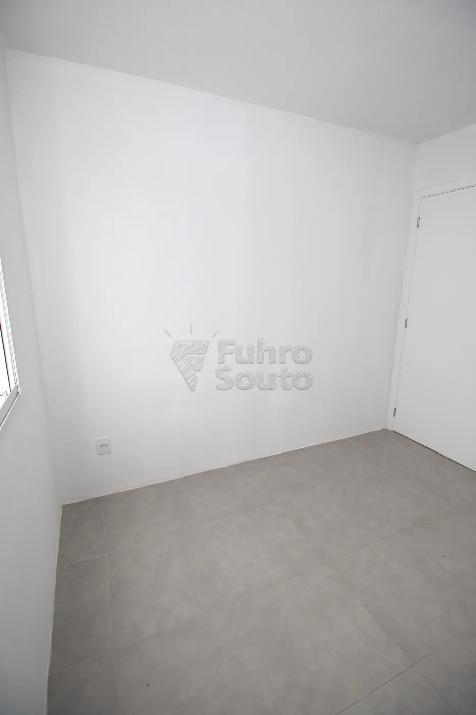 DORMITORIO Alugar Apartamento / Padrão em Pelotas R$ 600,00 - Foto 13