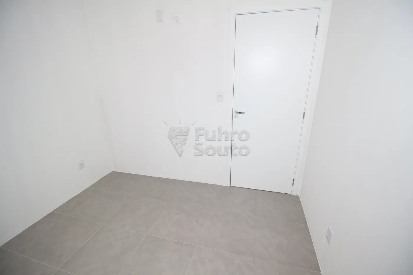 DORMITORIO 2 Alugar Apartamento / Padrão em Pelotas R$ 600,00 - Foto 16