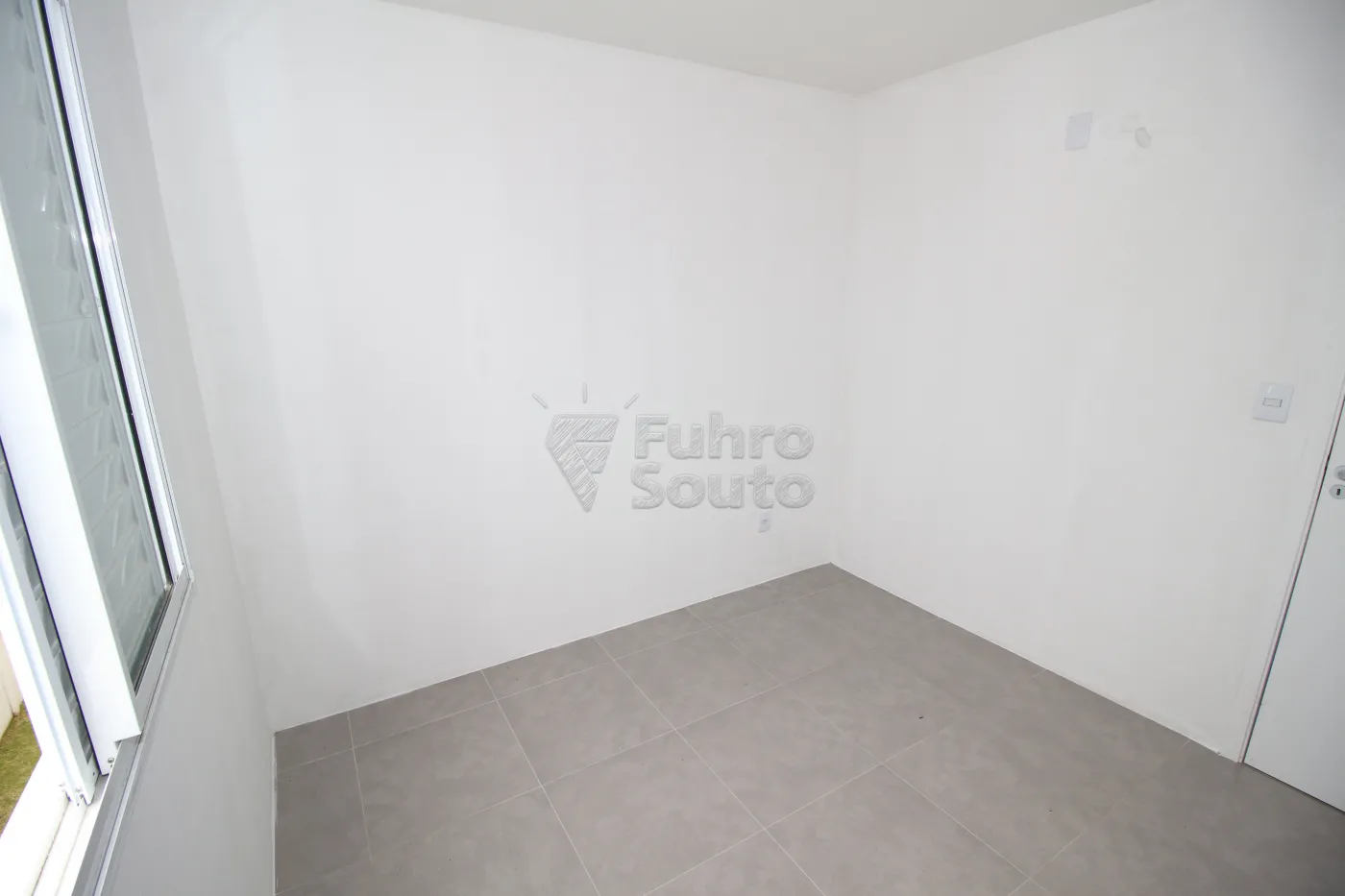 DORMITORIO 2 Alugar Apartamento / Padrão em Pelotas R$ 600,00 - Foto 17
