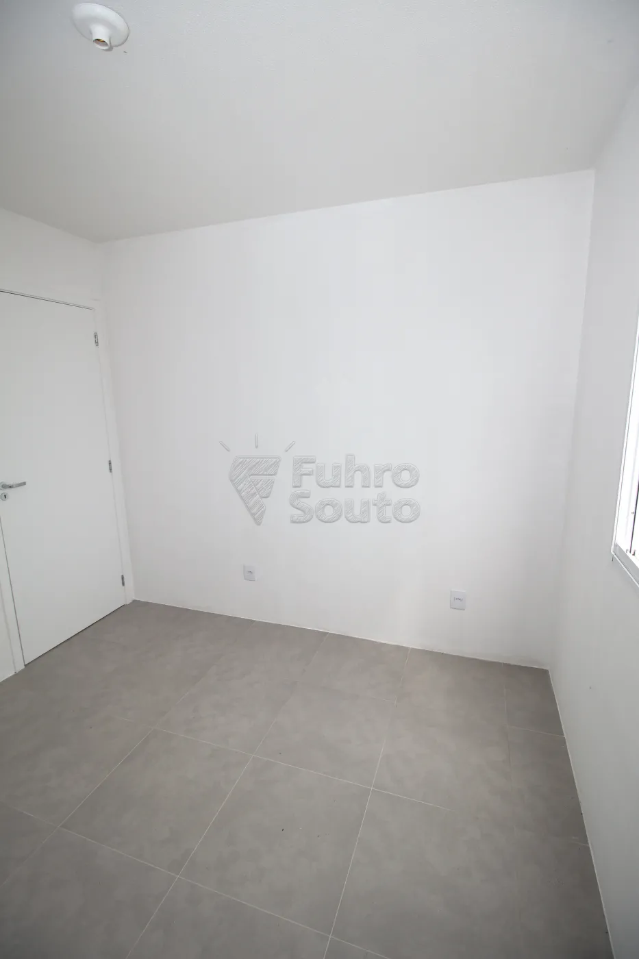 DORMITORIO 2 Alugar Apartamento / Padrão em Pelotas R$ 600,00 - Foto 18