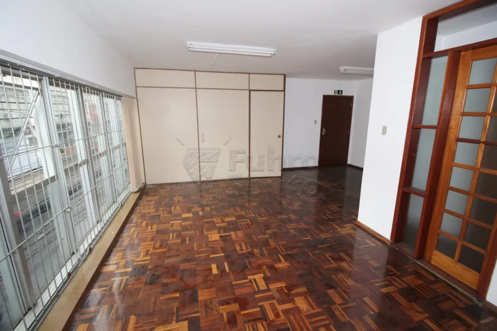 Alugar Comercial / Sala em Condomínio em Pelotas R$ 1.500,00 - Foto 8