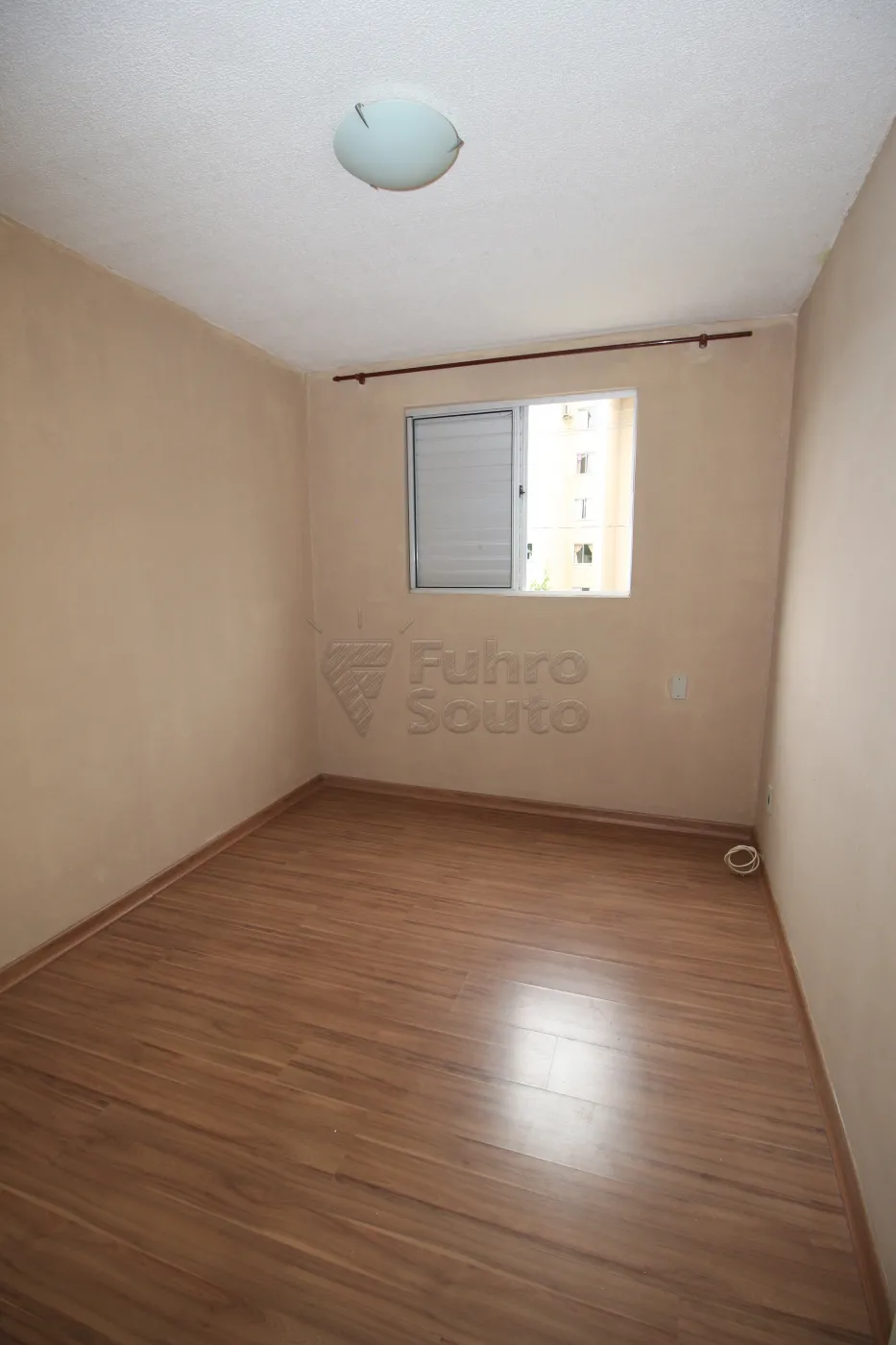 DORMITORIO Alugar Apartamento / Padrão em Pelotas R$ 750,00 - Foto 9