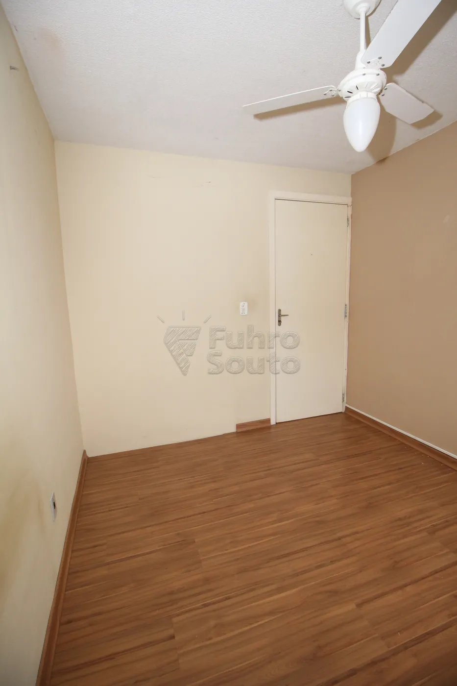 DORMITORIO 2 Alugar Apartamento / Padrão em Pelotas R$ 750,00 - Foto 16