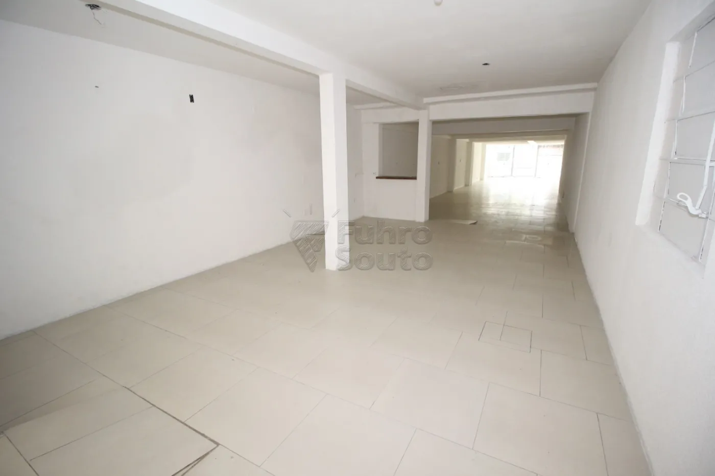 Alugar Comercial / Prédio em Pelotas R$ 6.400,00 - Foto 4