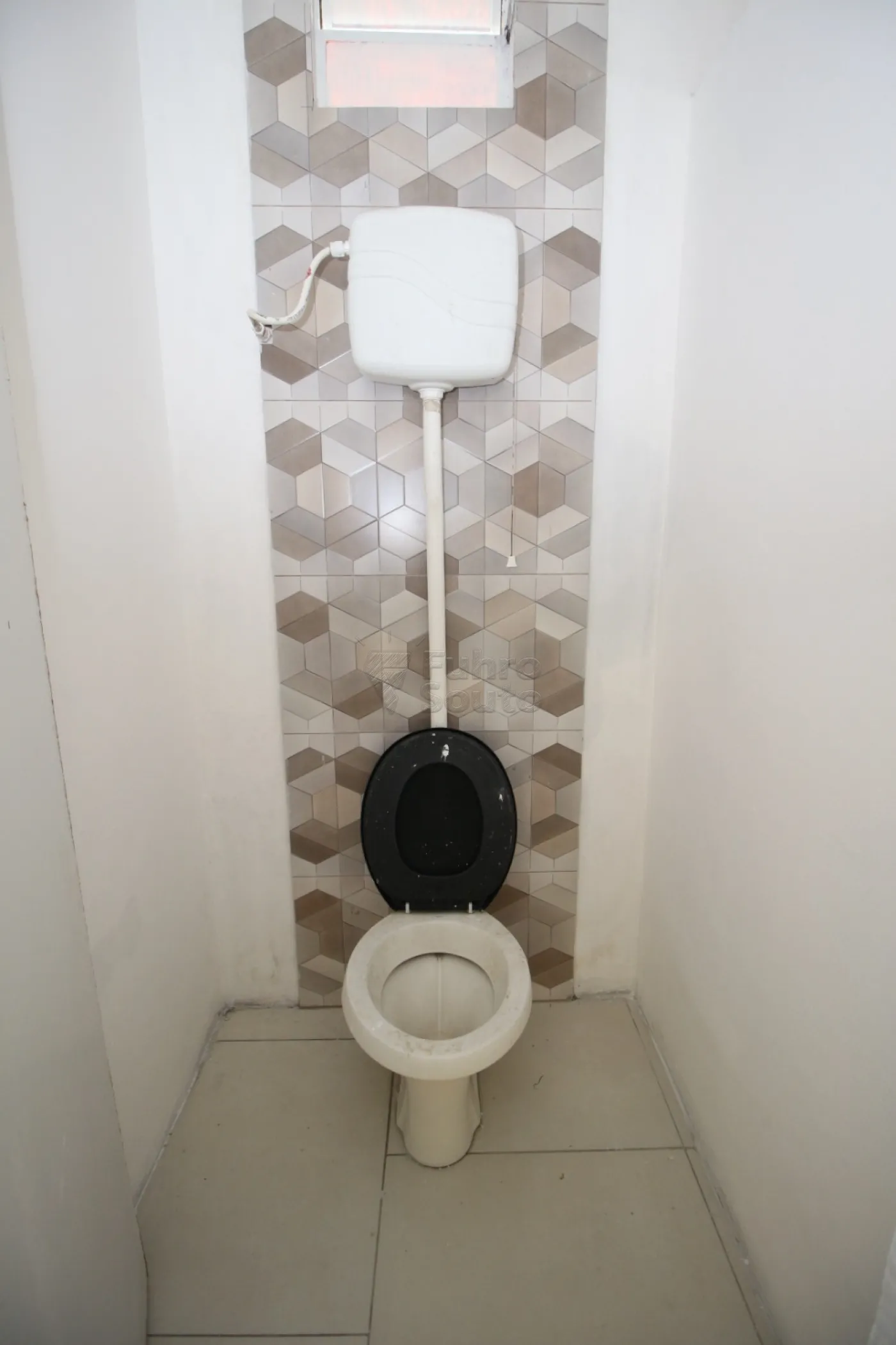 BANHEIRO 1 Alugar Comercial / Prédio em Pelotas R$ 6.400,00 - Foto 10