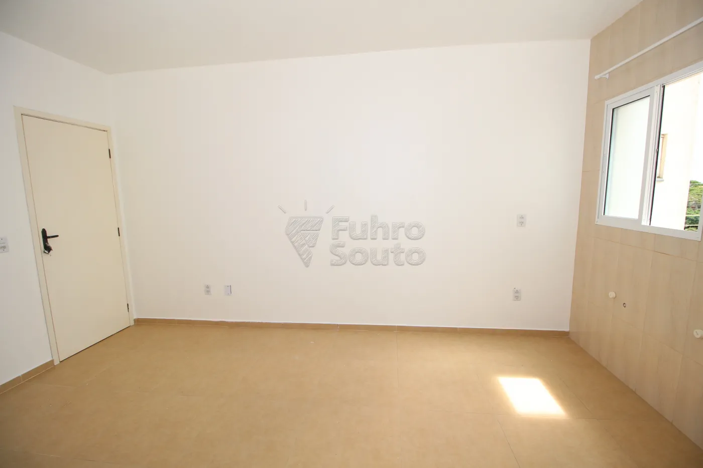Alugar Apartamento / Padrão em Pelotas R$ 600,00 - Foto 5