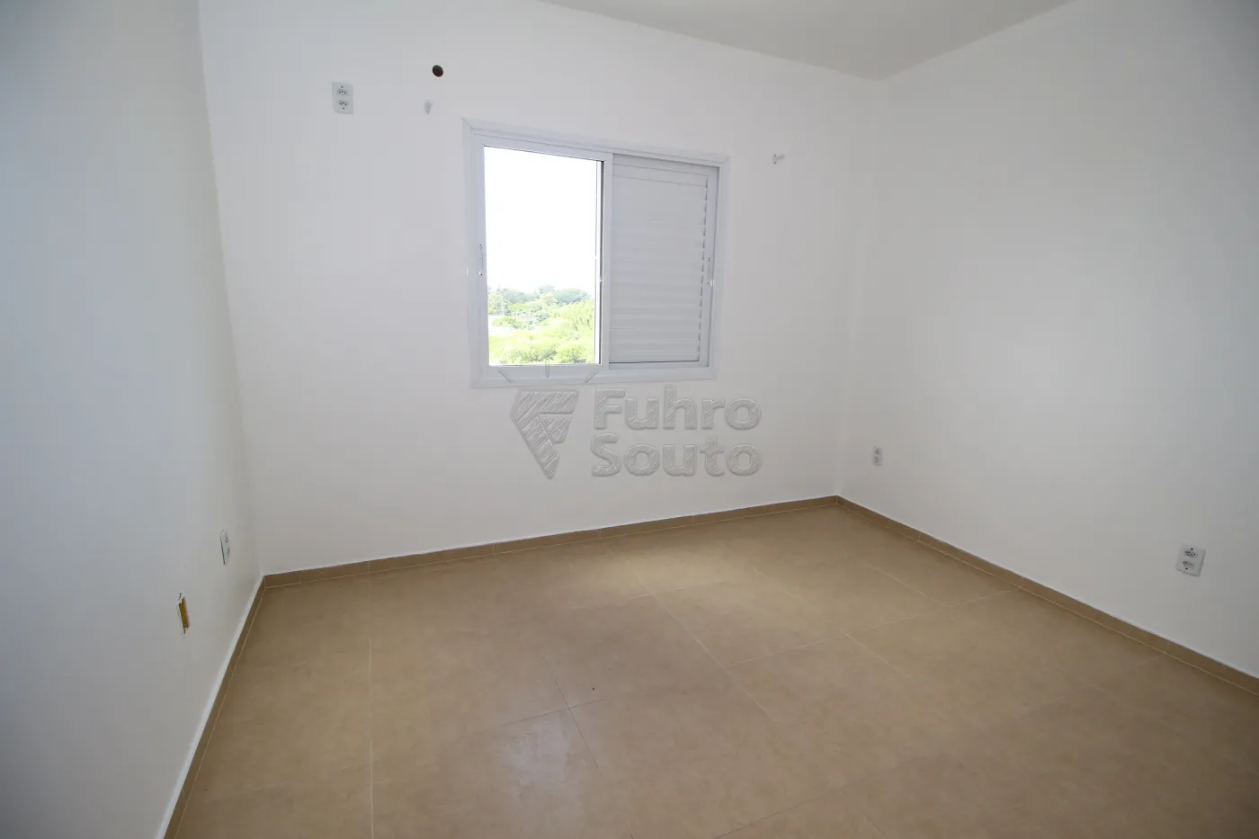 Alugar Apartamento / Padrão em Pelotas R$ 600,00 - Foto 6