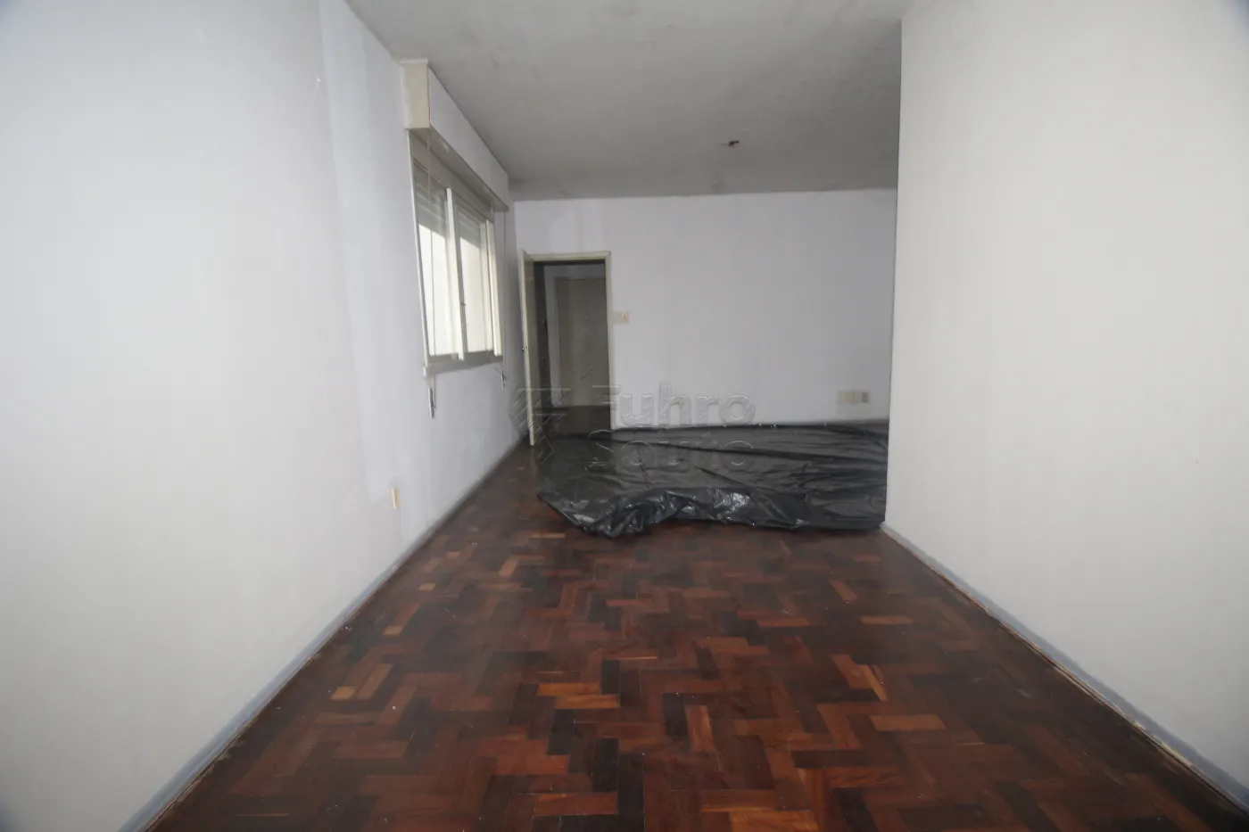 Alugar Apartamento / Padrão em Pelotas R$ 1.200,00 - Foto 3