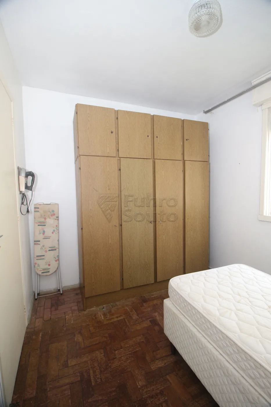 Alugar Apartamento / Padrão em Pelotas R$ 1.000,00 - Foto 8