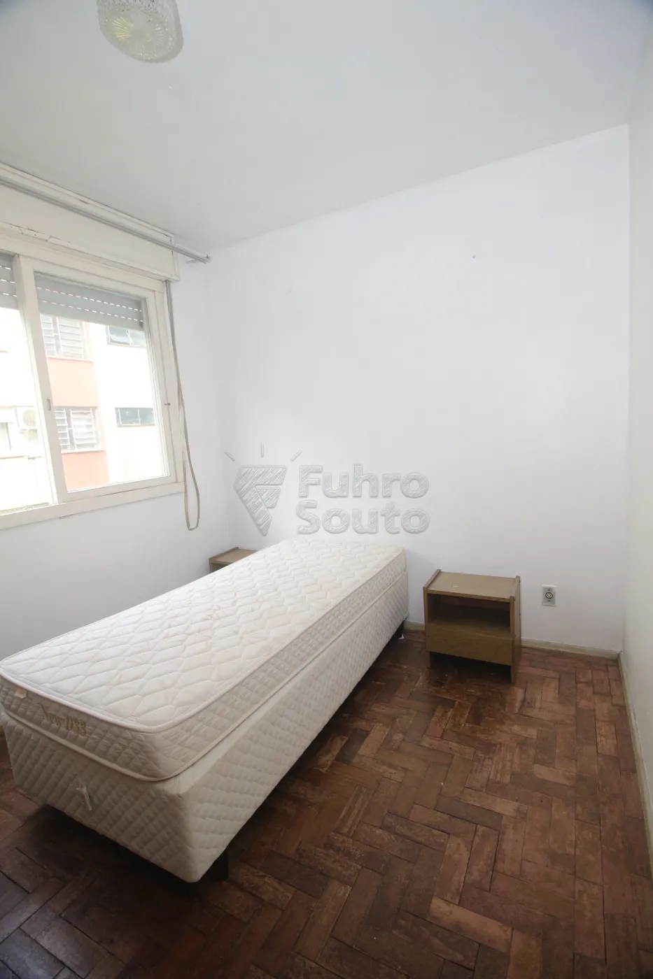 Alugar Apartamento / Padrão em Pelotas R$ 1.000,00 - Foto 9