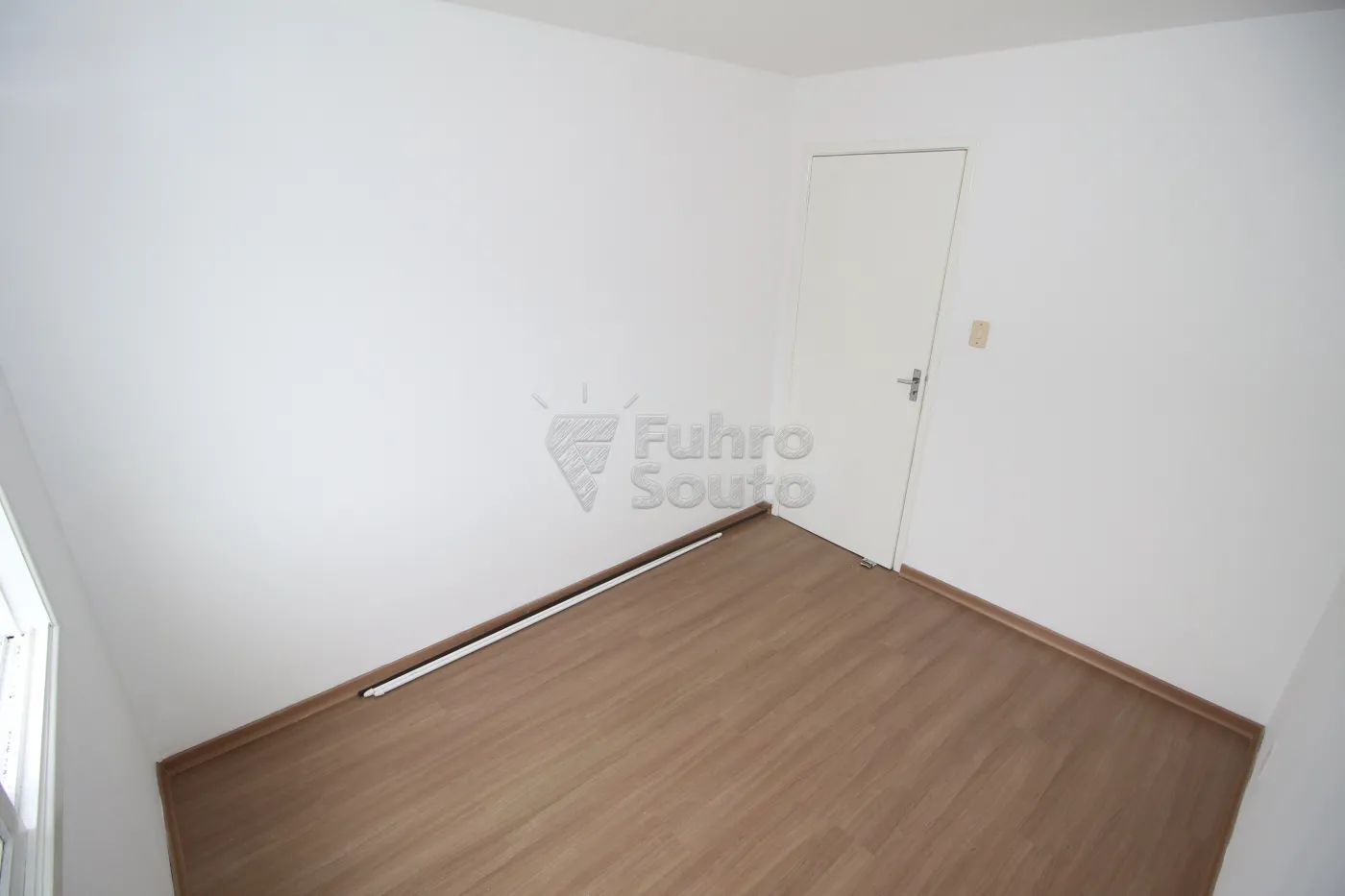 Alugar Apartamento / Padrão em Pelotas R$ 900,00 - Foto 9