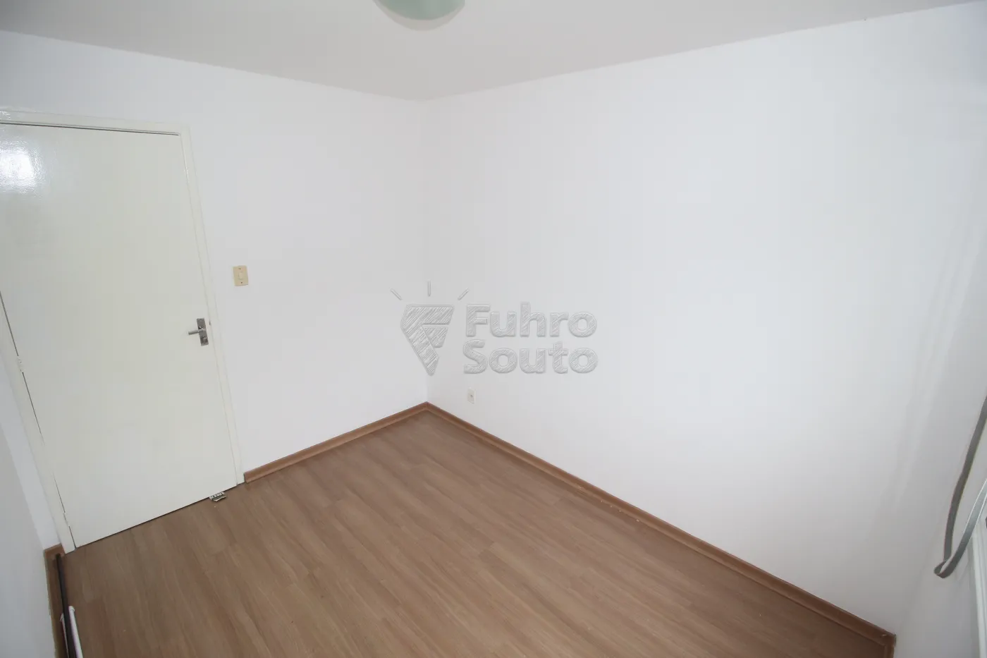Alugar Apartamento / Padrão em Pelotas R$ 900,00 - Foto 10