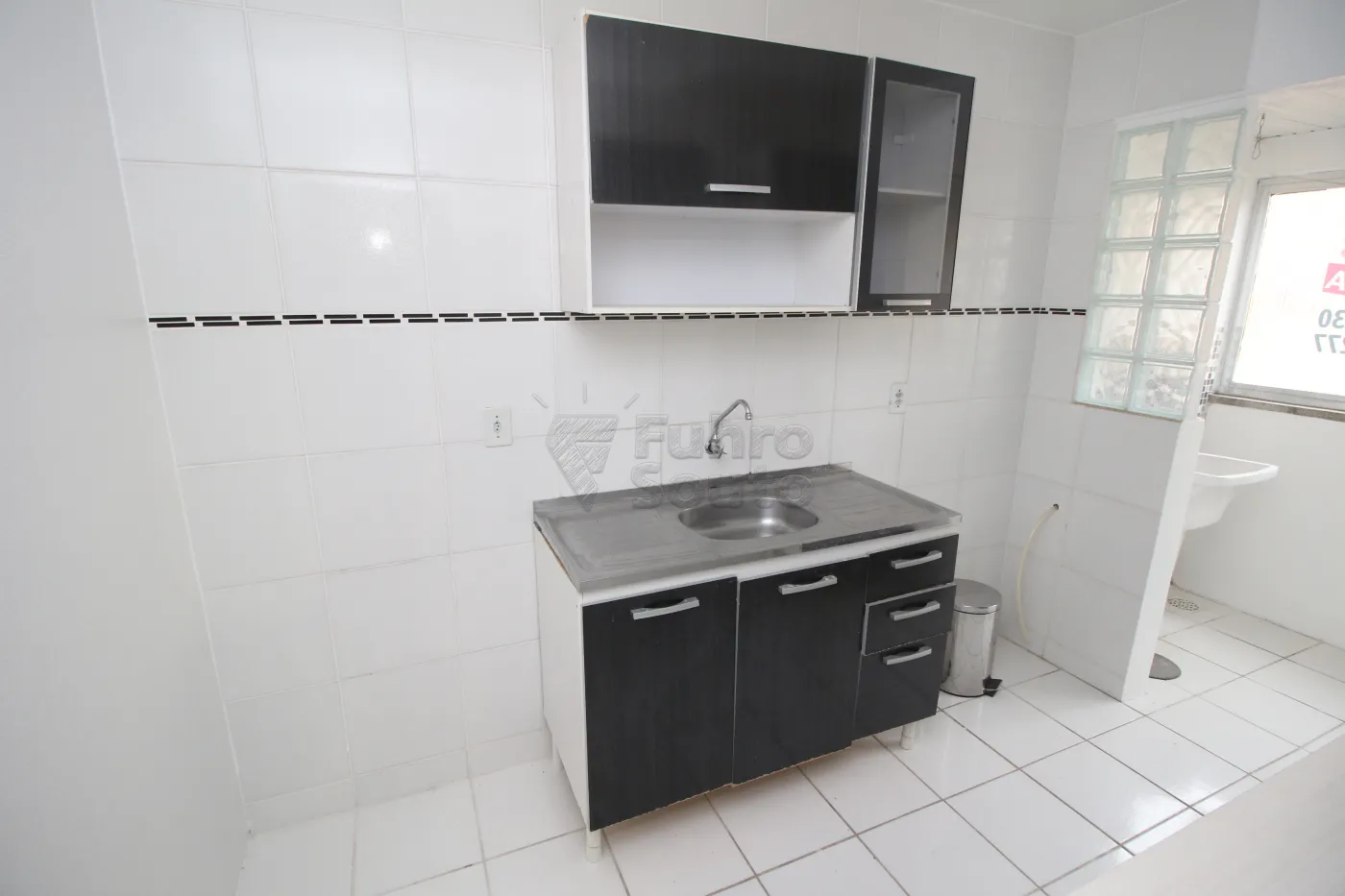 Alugar Apartamento / Padrão em Pelotas R$ 900,00 - Foto 16