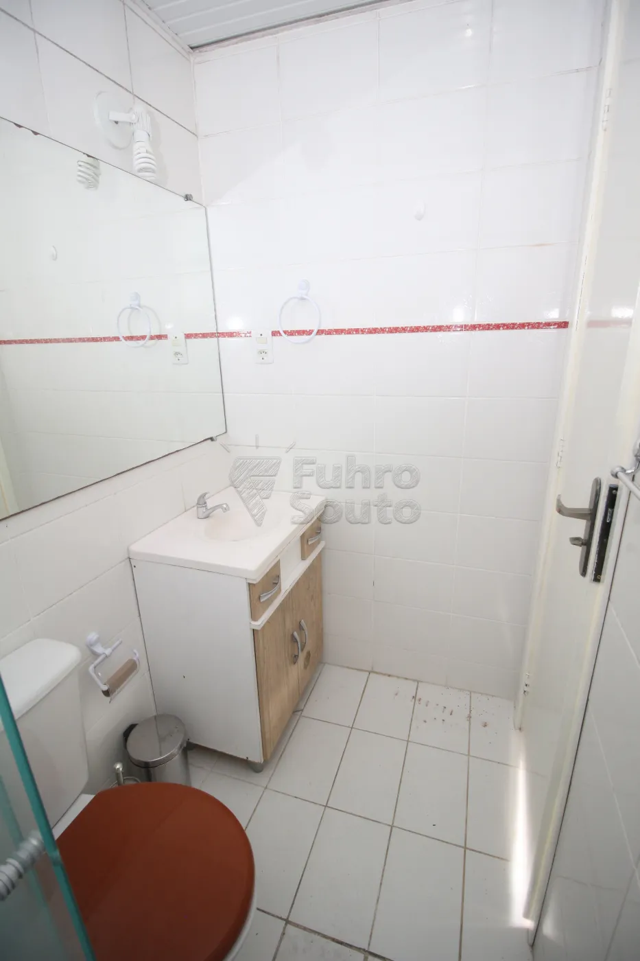 Alugar Apartamento / Padrão em Pelotas R$ 900,00 - Foto 24