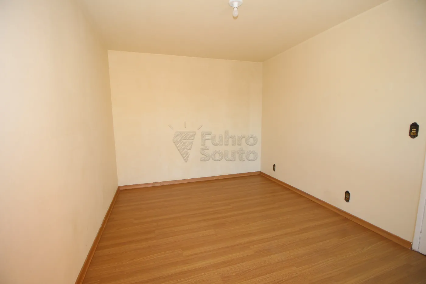 Alugar Apartamento / Padrão em Pelotas R$ 800,00 - Foto 15