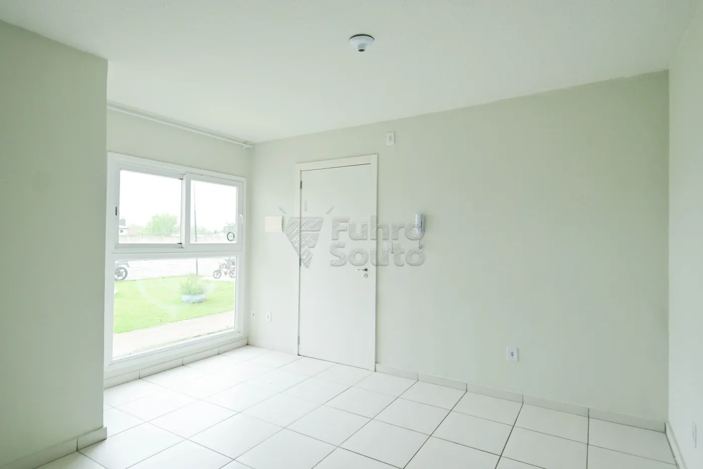 Alugar Apartamento / Padrão em Pelotas R$ 500,00 - Foto 4