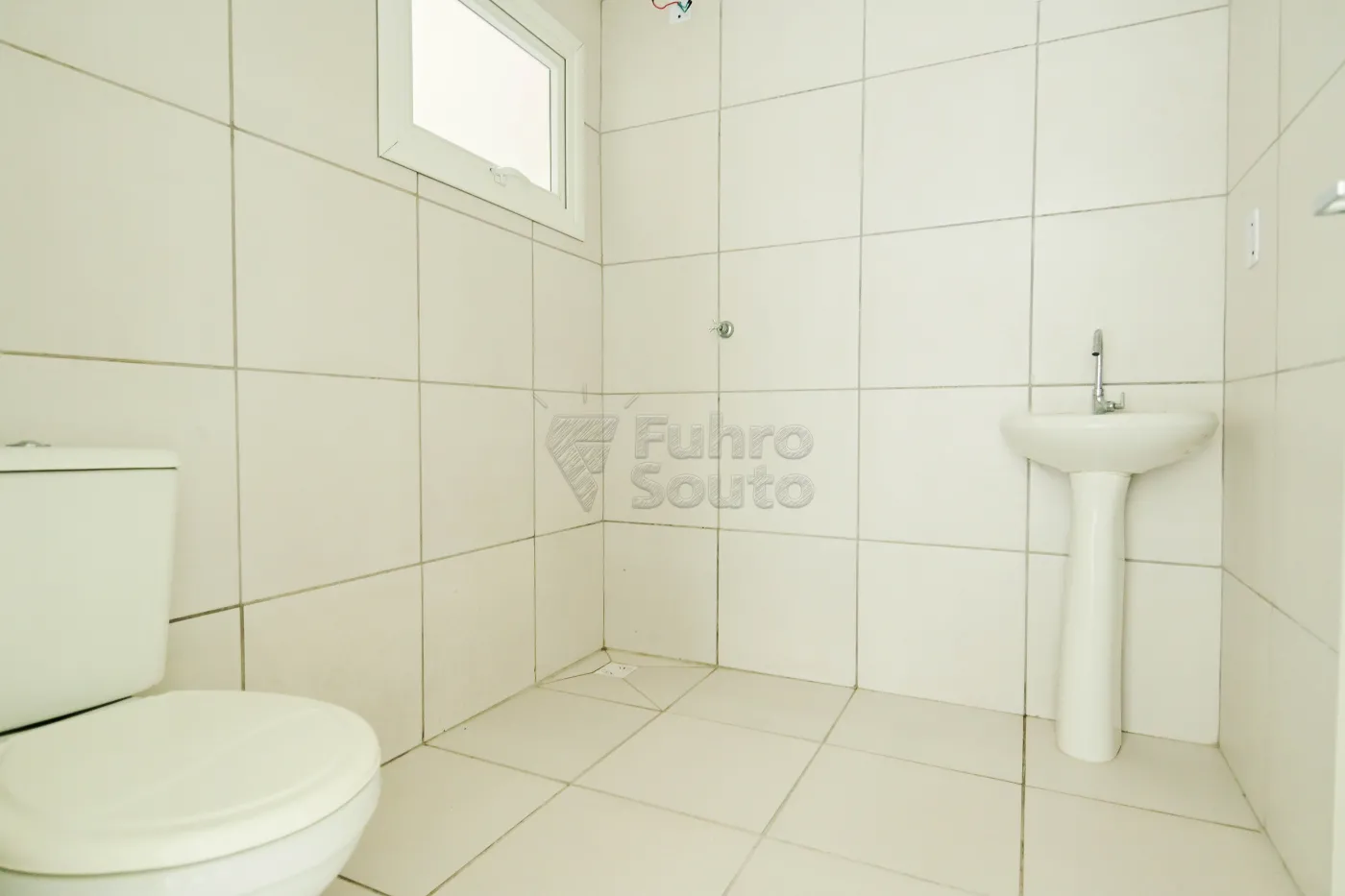 Alugar Apartamento / Padrão em Pelotas R$ 500,00 - Foto 8