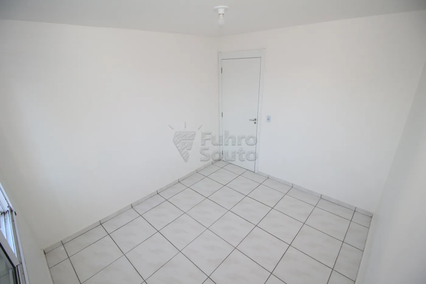Alugar Apartamento / Padrão em Pelotas R$ 800,00 - Foto 17