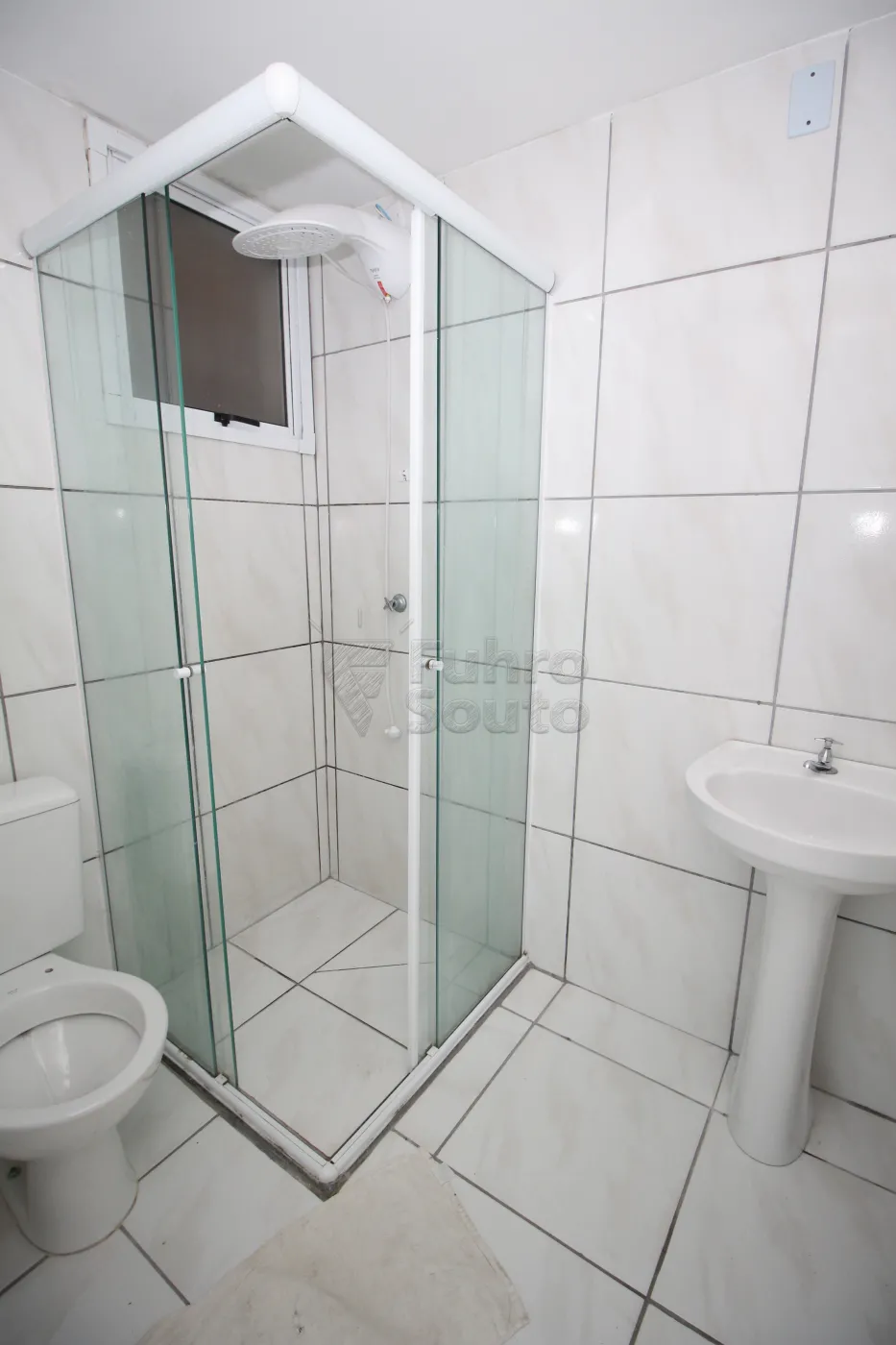 Alugar Apartamento / Padrão em Pelotas R$ 800,00 - Foto 18