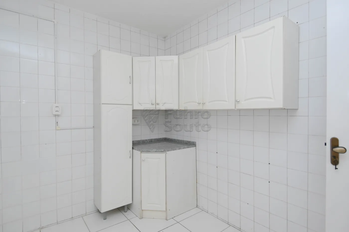 Alugar Apartamento / Padrão em Pelotas R$ 850,00 - Foto 8