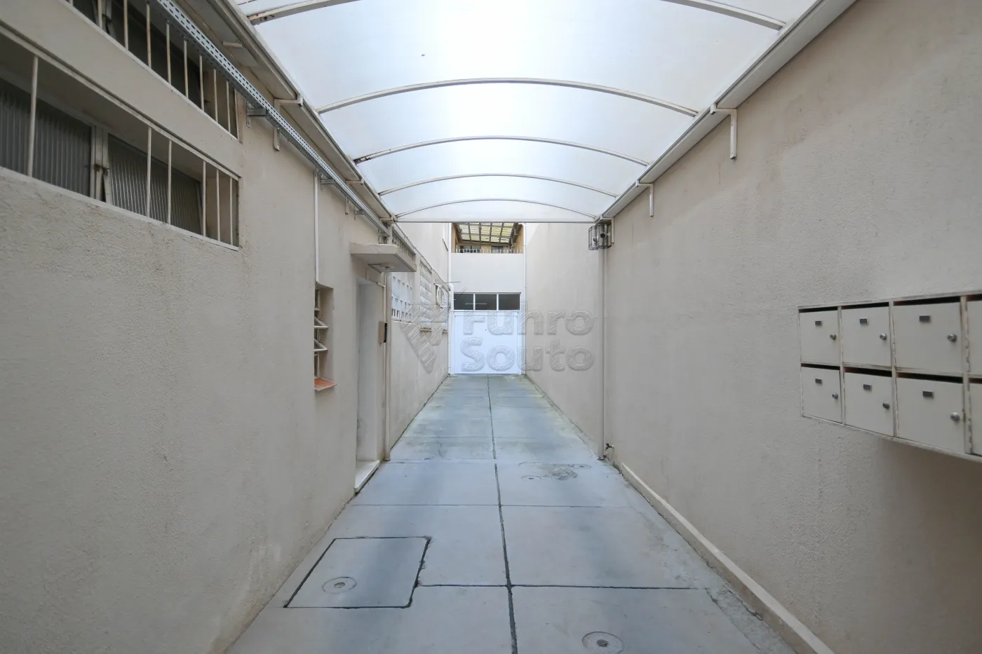 Alugar Apartamento / Padrão em Pelotas R$ 850,00 - Foto 12