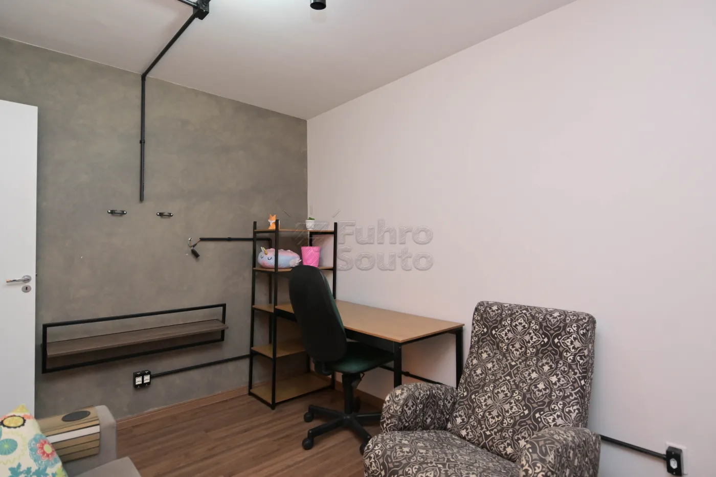 Alugar Apartamento / Padrão em Pelotas R$ 1.350,00 - Foto 7