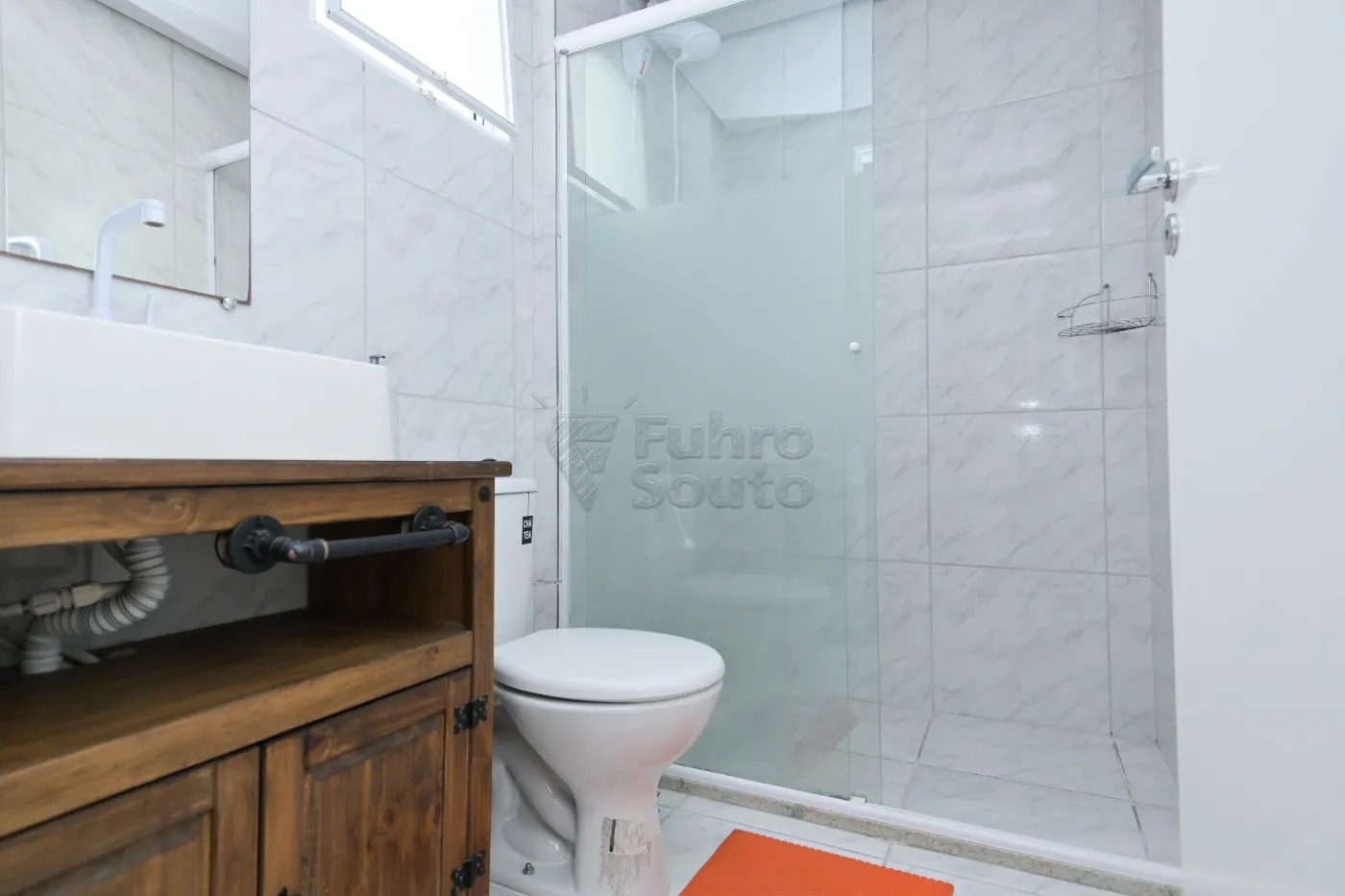 Alugar Apartamento / Padrão em Pelotas R$ 1.350,00 - Foto 9
