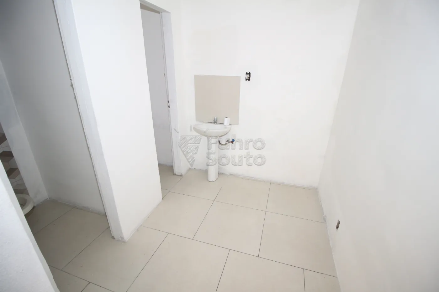 Alugar Comercial / Prédio em Pelotas R$ 8.800,00 - Foto 9