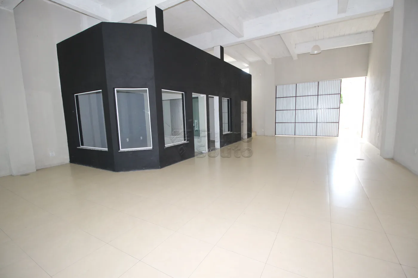 Alugar Comercial / Prédio em Pelotas R$ 5.500,00 - Foto 3