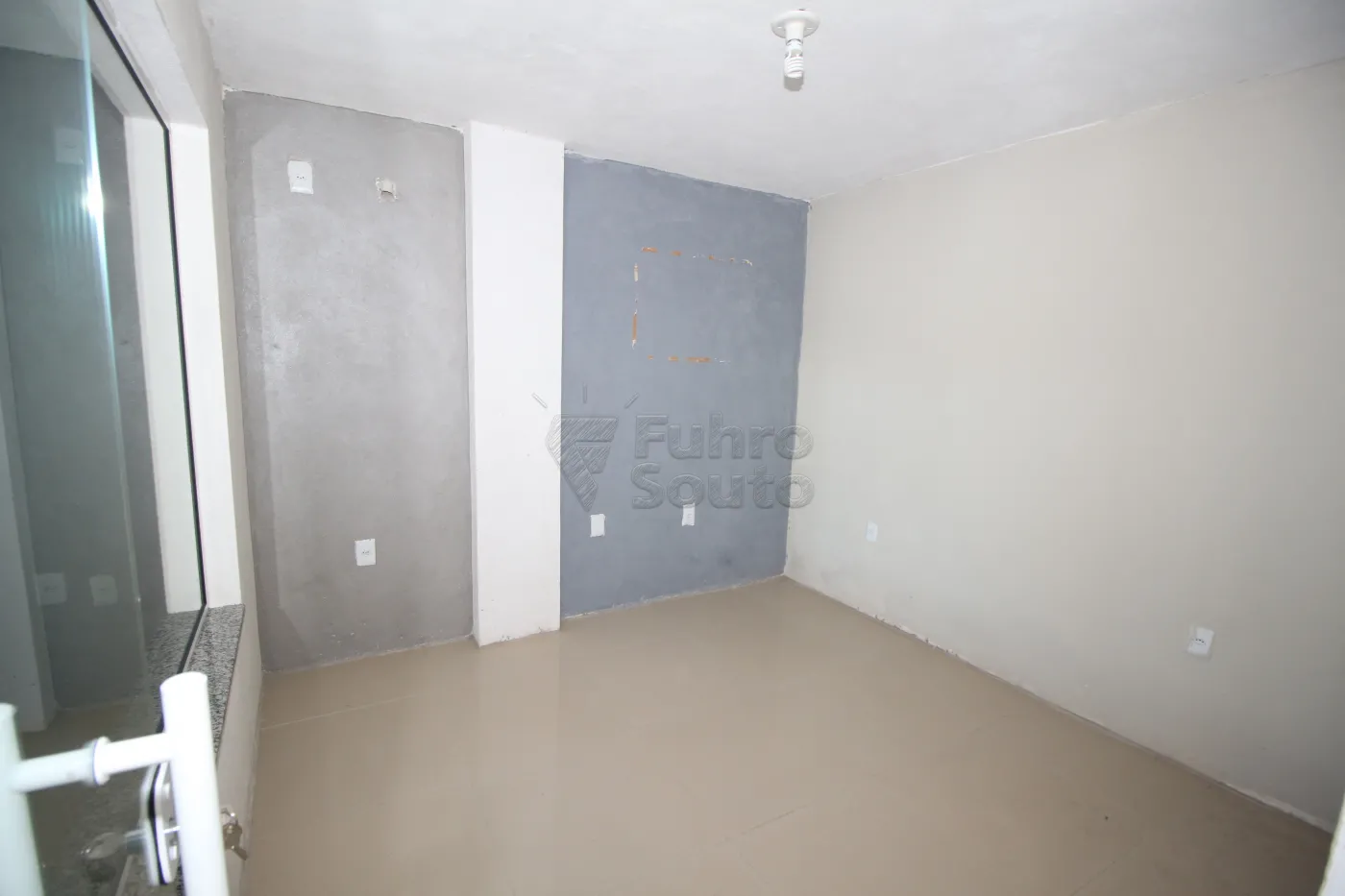 Alugar Comercial / Prédio em Pelotas R$ 5.500,00 - Foto 5