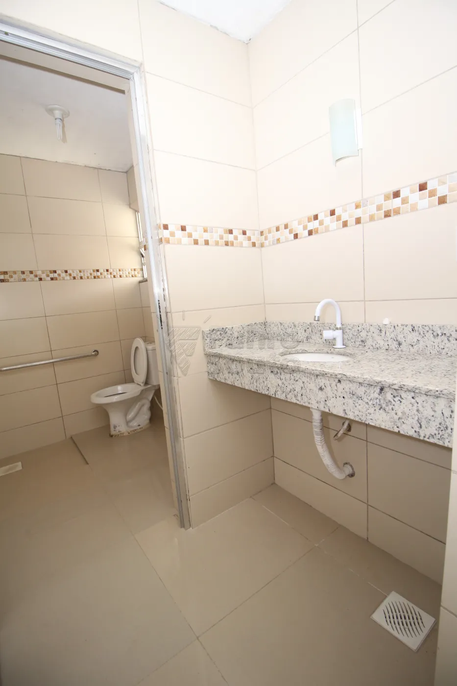Alugar Comercial / Prédio em Pelotas R$ 5.500,00 - Foto 7