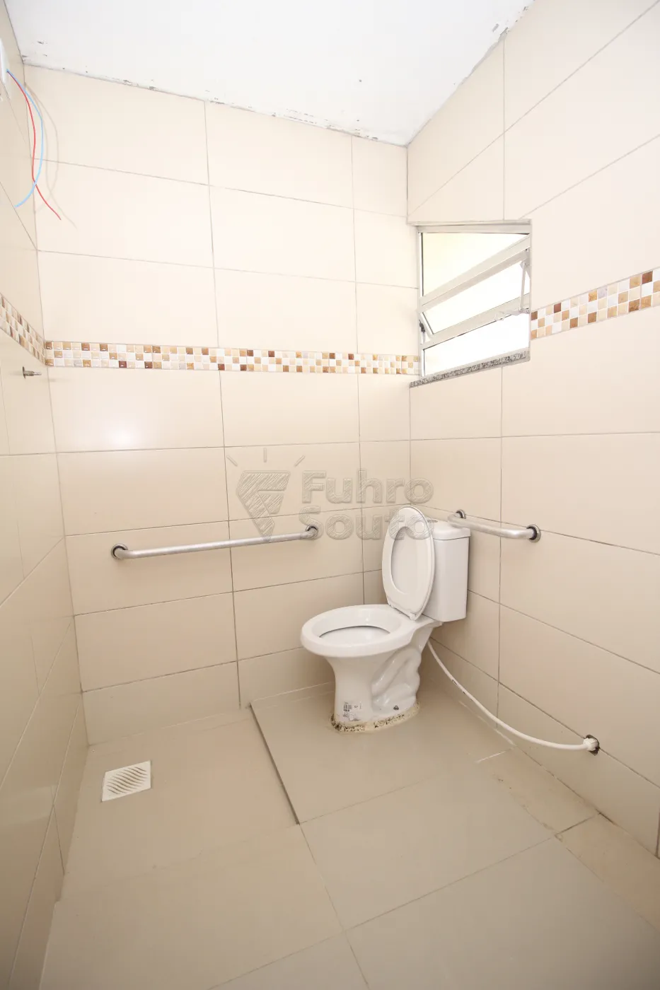 Alugar Comercial / Prédio em Pelotas R$ 5.500,00 - Foto 8