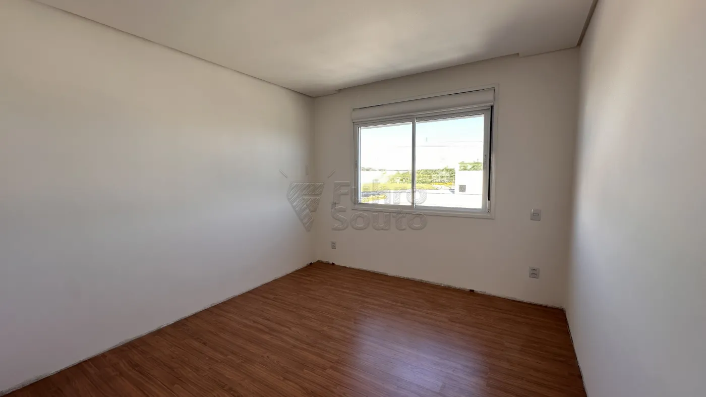 Comprar Casa / Padrão em Pelotas R$ 850.000,00 - Foto 8