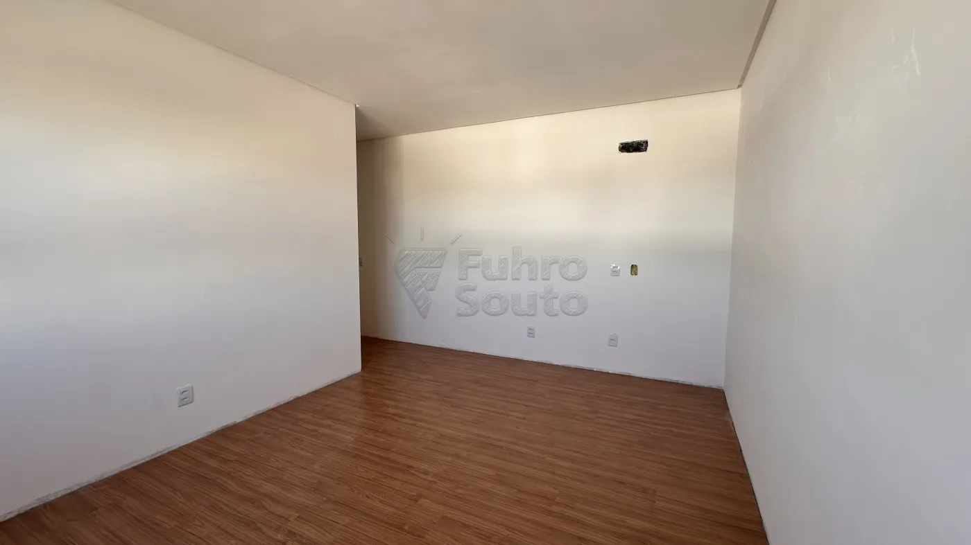 Comprar Casa / Padrão em Pelotas R$ 850.000,00 - Foto 17