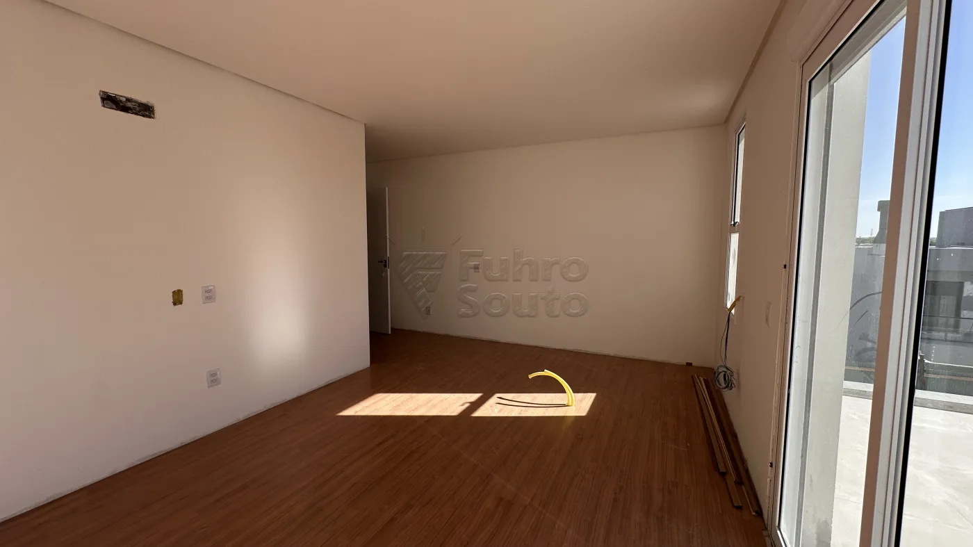 Comprar Casa / Padrão em Pelotas R$ 850.000,00 - Foto 12