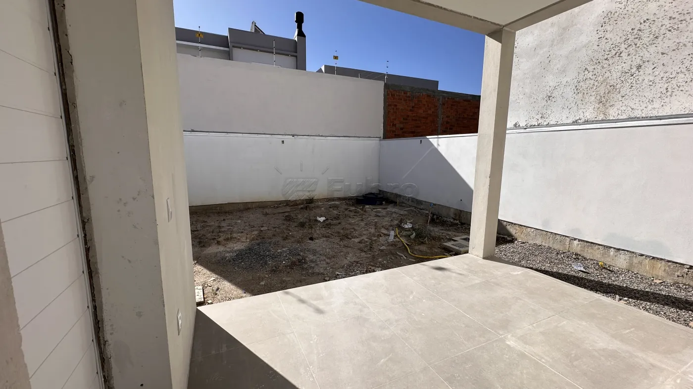 Comprar Casa / Padrão em Pelotas R$ 850.000,00 - Foto 6