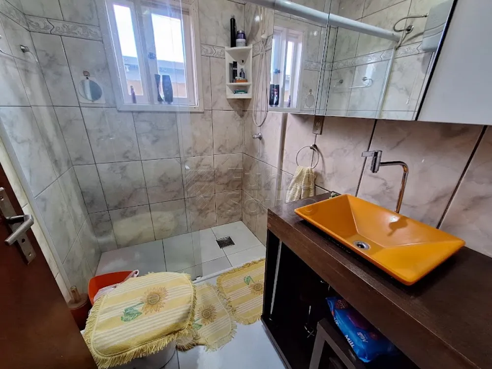 Comprar Casa / Padrão em Pelotas R$ 424.000,00 - Foto 9