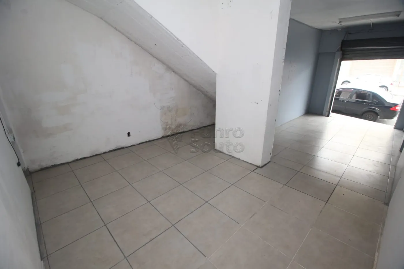 Alugar Comercial / Prédio em Pelotas R$ 1.650,00 - Foto 14